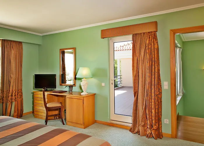 Dos Templarios Hotel 4*